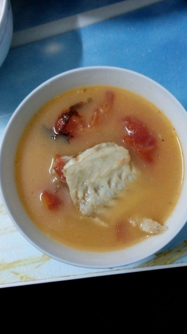 鱼骨番茄汤
