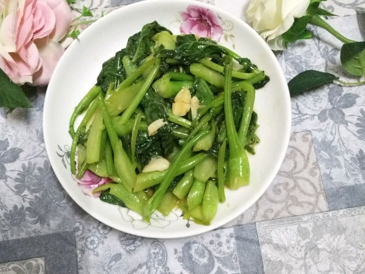 蚝油炒芥兰的做法