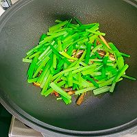 芹菜（西芹）炒香干的做法图解5