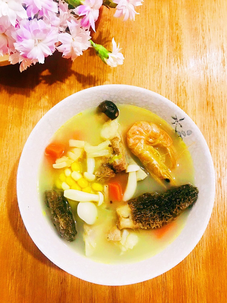 虾干瑶柱菌菇汤的做法