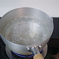 自制简单、味道超赞的下午茶甜点之芒果西米露的做法图解2