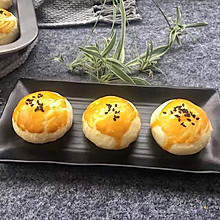 豆沙蛋黄酥