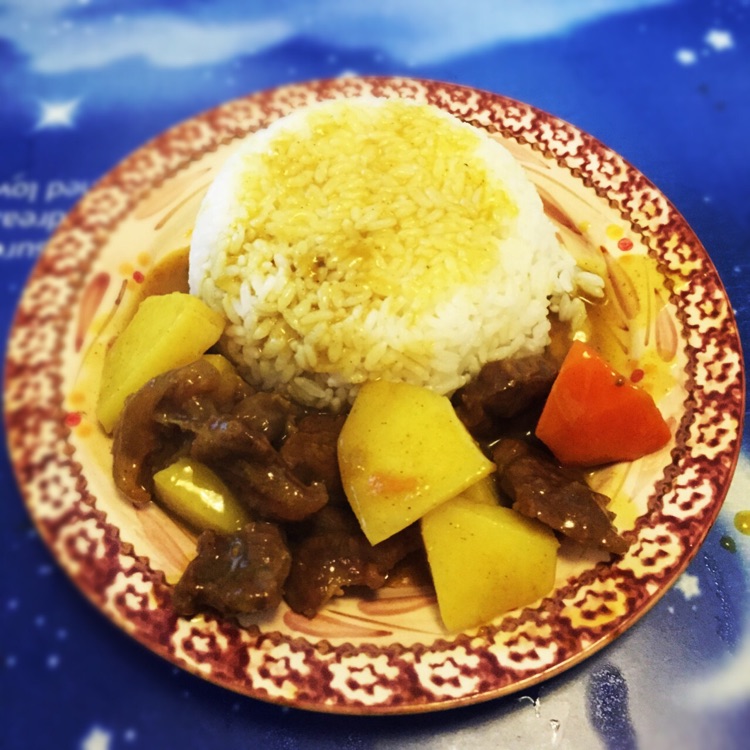 咖喱牛肉盖饭