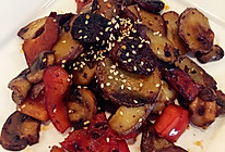 干锅蘑菇腊肠土豆片的做法