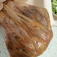 无油版外酥里嫩炸鸡腿的做法图解4