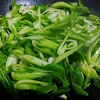 蒜辣酱油菜炒蛋的做法图解3