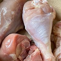 #春日时令，美味尝鲜#鲜贝露春日尝鲜：虫草花鸡汤➕葱油手撕鸡的做法图解3