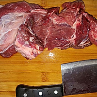 红烧牛肉牛腩炖土豆胡萝卜的做法图解1