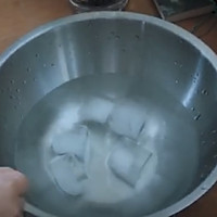 香草冰激凌的做法图解2