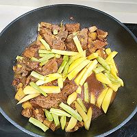 排骨焖面的做法图解4