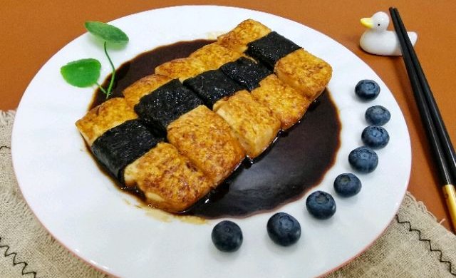 豆腐煮出高级感，海苔照烧豆腐