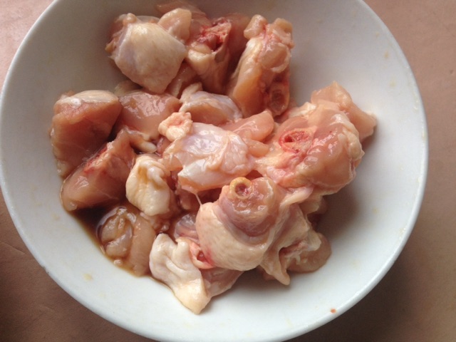 咖喱鸡腿蛋包饭的做法图解3
