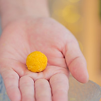 米粉蛋黄球的做法图解5