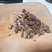 蛋托干拌牛肉荞麦面的做法图解1