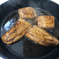 香煎三文鱼（照烧酱汁）#中粮我买，我是大美人#的做法图解5