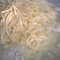 鸡蛋酱打卤面的做法图解2
