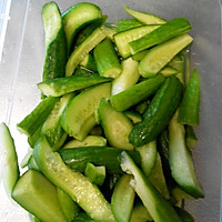 黄瓜咸菜的做法图解1