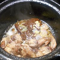 #减一点更好#砂煲红咖喱焖鸡翅的做法图解4