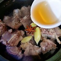 #金龙鱼橄调-橄想橄做#清炖牛排骨汤的做法图解5