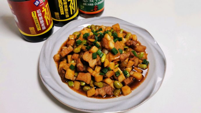 超级下饭的茭白煨小肉