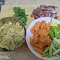 ❤️冬笋胡萝卜炒腊肉❤️的做法图解2