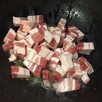 五花肉闷豆角的做法图解3