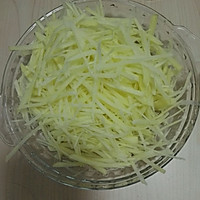 家常菜 快手菜 肉炒土豆丝的做法图解1