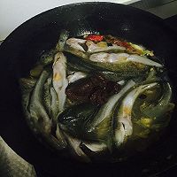 家常菜「酱炖海鲶鱼」的做法图解5