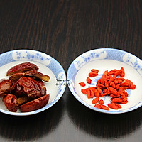 红枣枸杞煮甜米酒#月子餐吃出第二春#的做法图解2