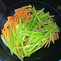 莴笋炒鸡胸肉的做法图解6