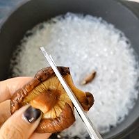 挪威北极鳕鱼菜肉粥的做法图解4