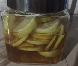 非常简单却健康好喝的柠檬蜂蜜水的做法