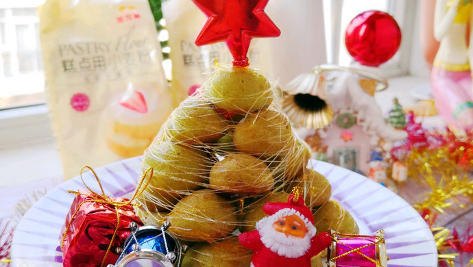 焦糖泡芙圣诞树