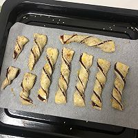【神奇手抓饼】红豆扭扭酥的做法图解4