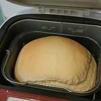 普通面粉植物油面包机面包的做法图解2