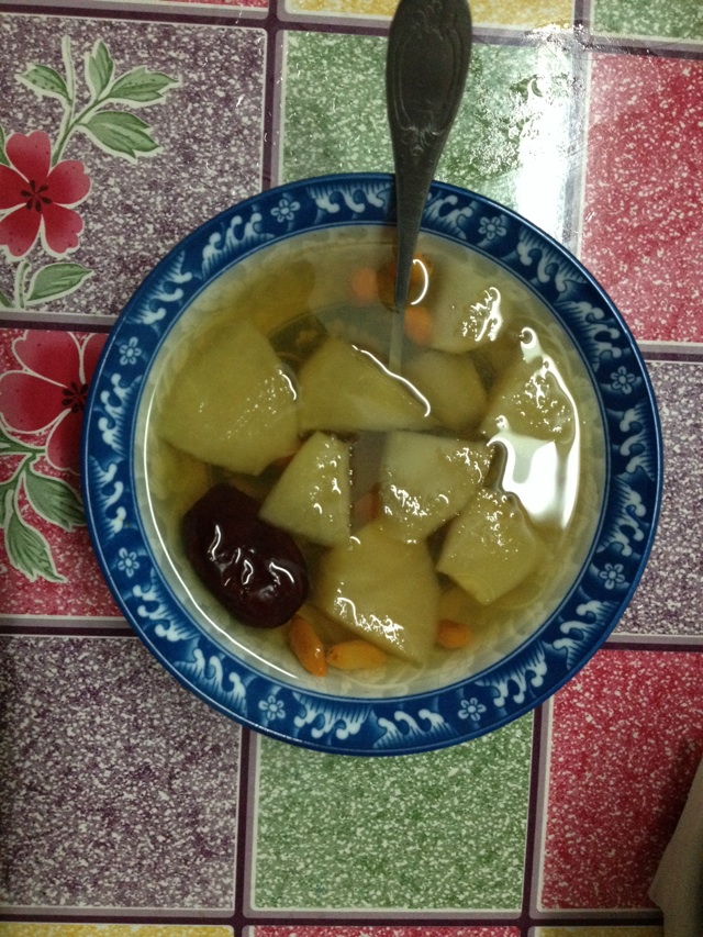 秋季滋润苹果雪梨糖水的做法图解6