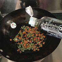 #少盐饮食 轻松生活#豌豆木耳炒胡萝卜的做法图解9