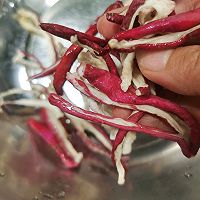 芹菜萝卜干炒腊肉的做法图解3