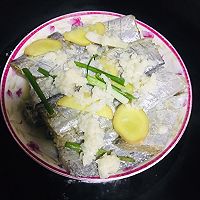 #天猫美味妙妙屋#清蒸带鱼的做法图解3