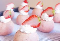 #感恩妈妈 爱与味蕾同行#粉嫩可爱的草莓麻薯泡芙的做法