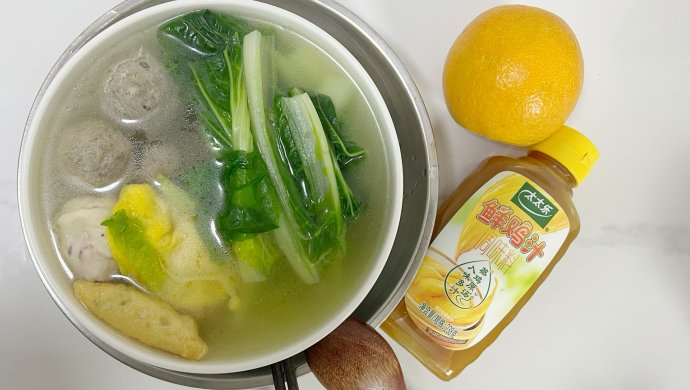 鸡汁青菜丸子汤