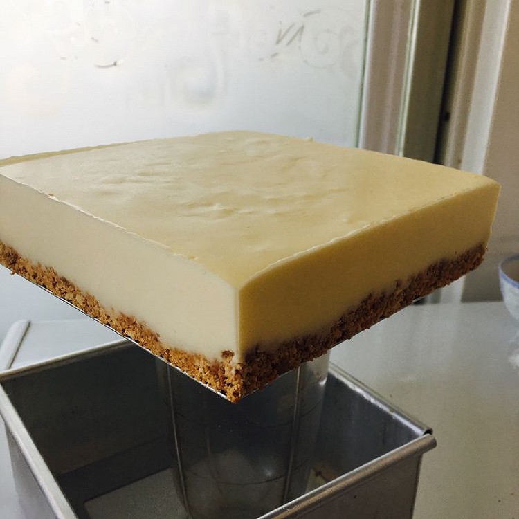 酸奶冻奶酪蛋糕的做法