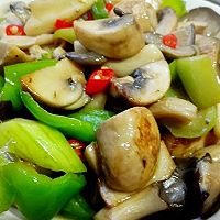 蚝油双菇丝瓜——苏苏家的做法图解5