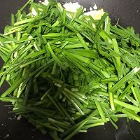 #夏日撩人滋味#家常菜鸡蛋炒韭菜的做法图解5