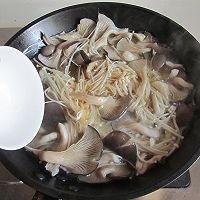 双菇烩鱼丸的做法图解4