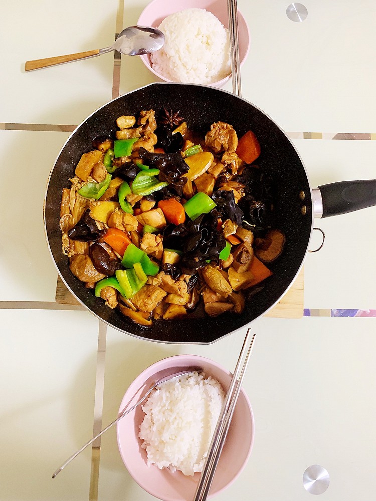 美味黄焖鸡的做法