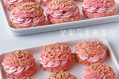 坚果马里奥面包