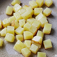 煎土豆炒鸡丁 ︱ 滑嫩又下饭的做法图解4