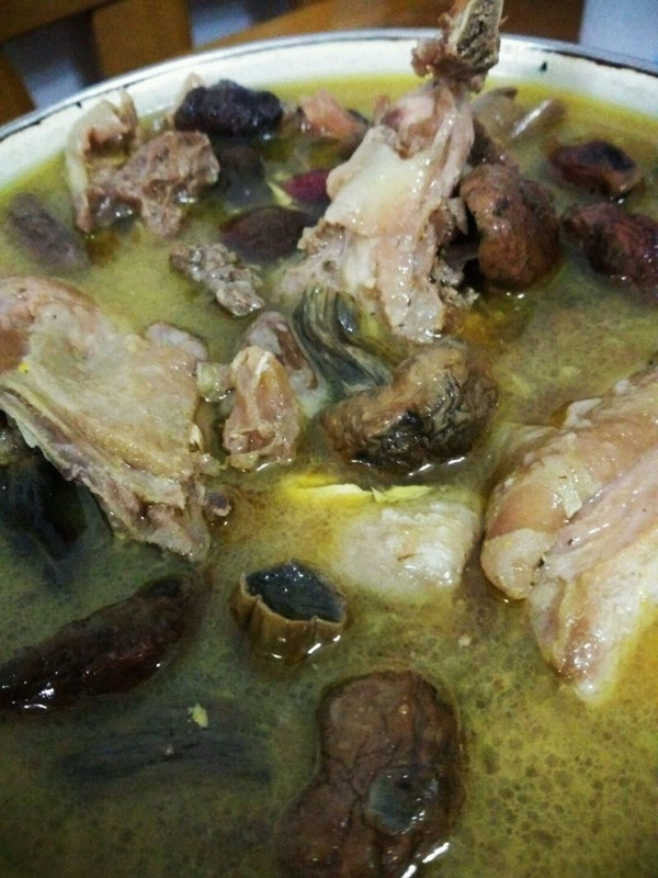 “月子鸡”～红菇米酒鸡汤*天然食材的传统做法*