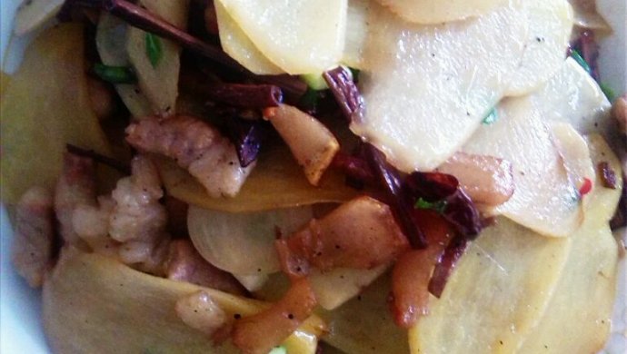土豆干煸茶树菇